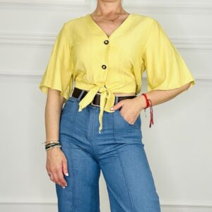 Blusa corta nudo